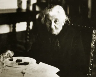 Katherina Breshkov-Breshuskay